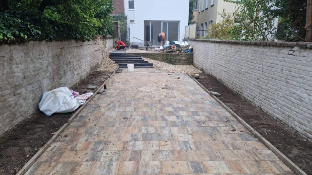 Instagram post from diamondgartenbau. This post is in position 3.